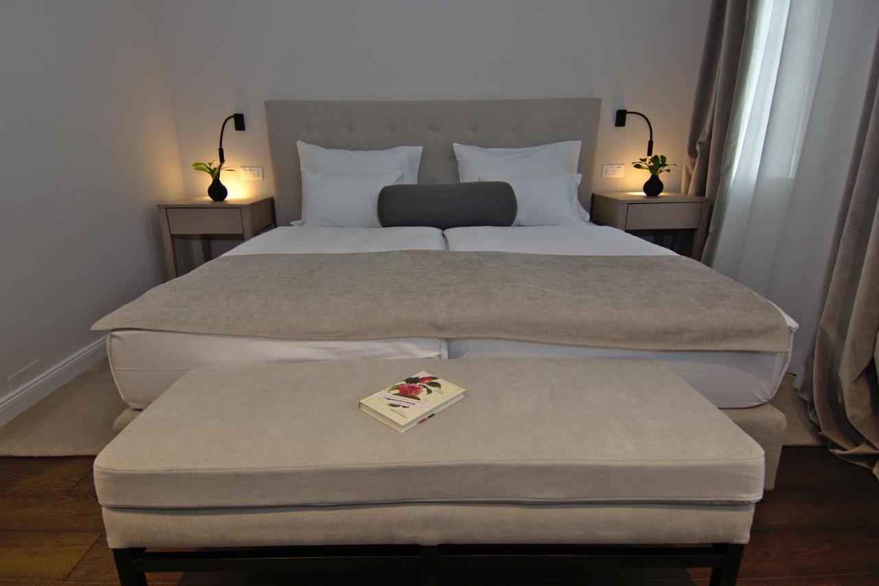 Hotel Florian&Godler คาร์โลวัตส์ ภายนอก รูปภาพ