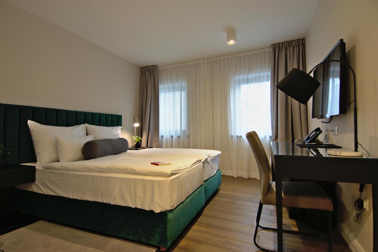 Hotel Florian&Godler คาร์โลวัตส์ ภายนอก รูปภาพ