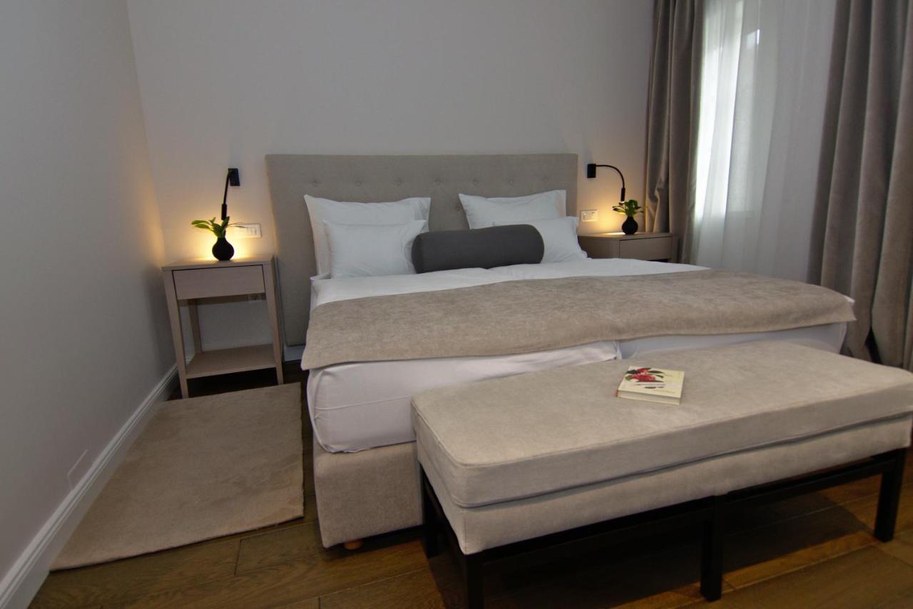 Hotel Florian&Godler คาร์โลวัตส์ ภายนอก รูปภาพ