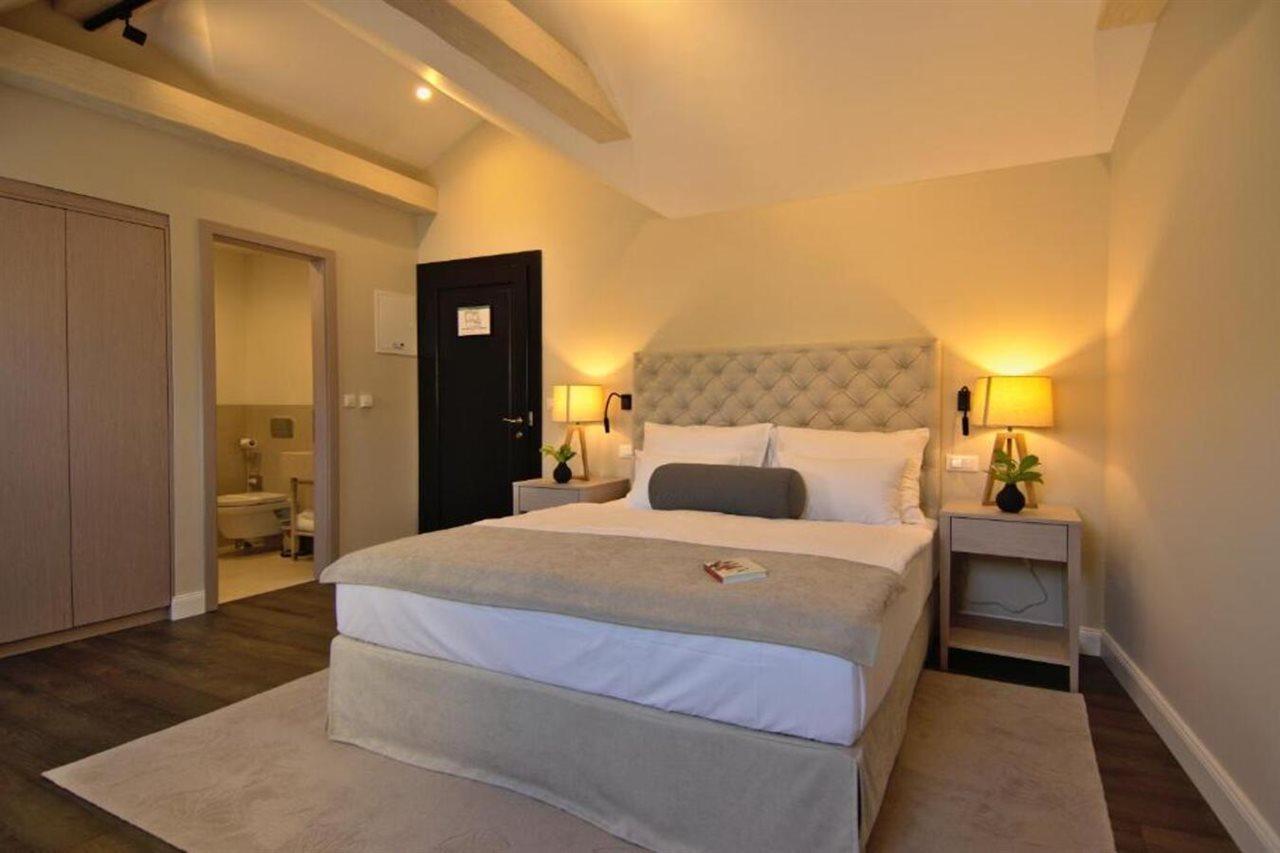 Hotel Florian&Godler คาร์โลวัตส์ ภายนอก รูปภาพ