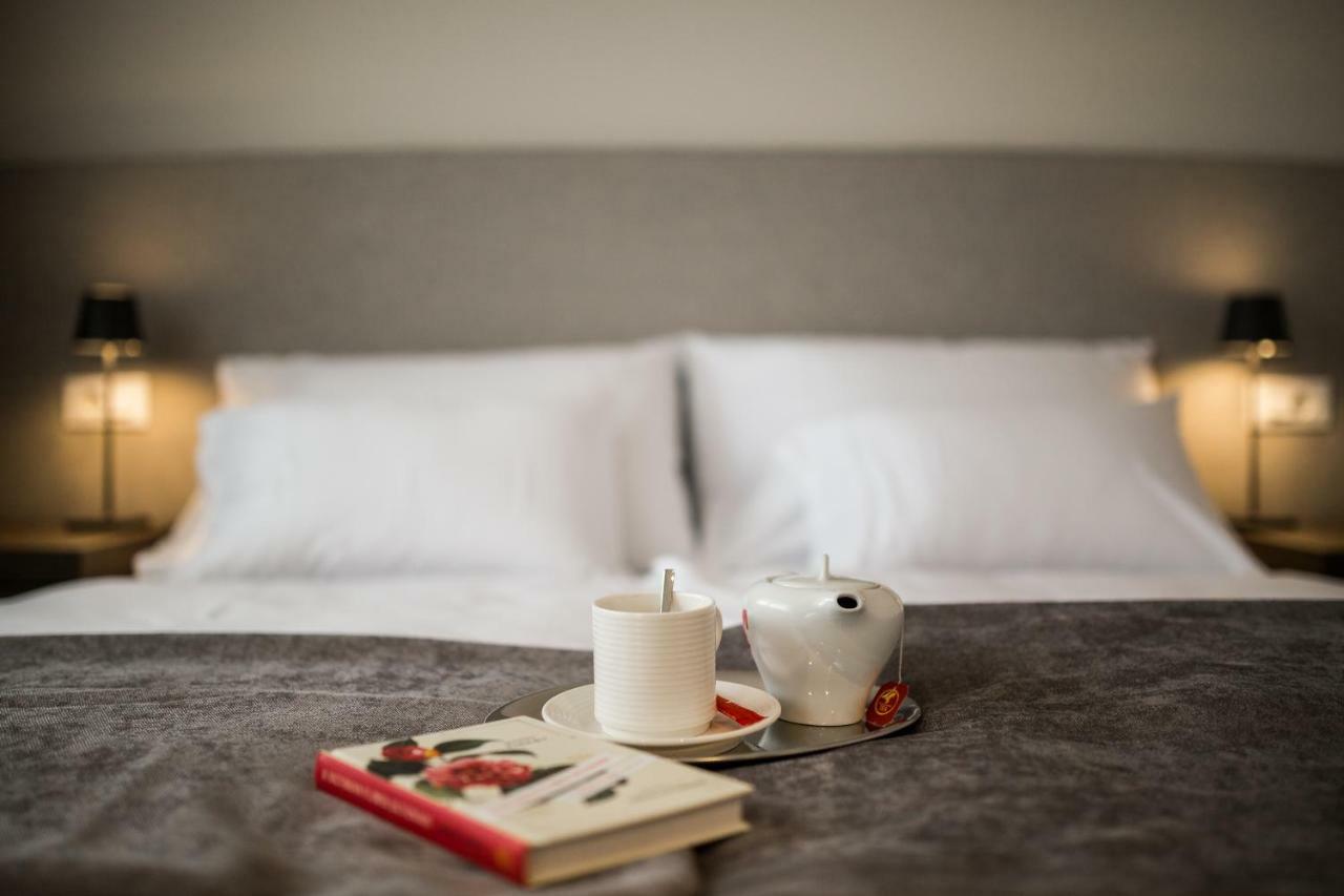 Hotel Florian&Godler คาร์โลวัตส์ ภายนอก รูปภาพ