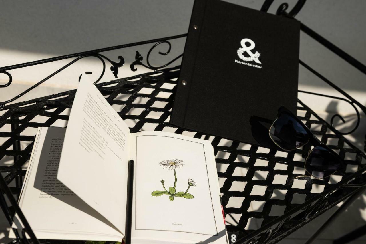 Hotel Florian&Godler คาร์โลวัตส์ ภายนอก รูปภาพ