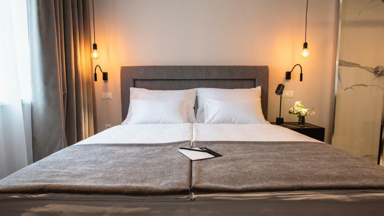 Hotel Florian&Godler คาร์โลวัตส์ ภายนอก รูปภาพ