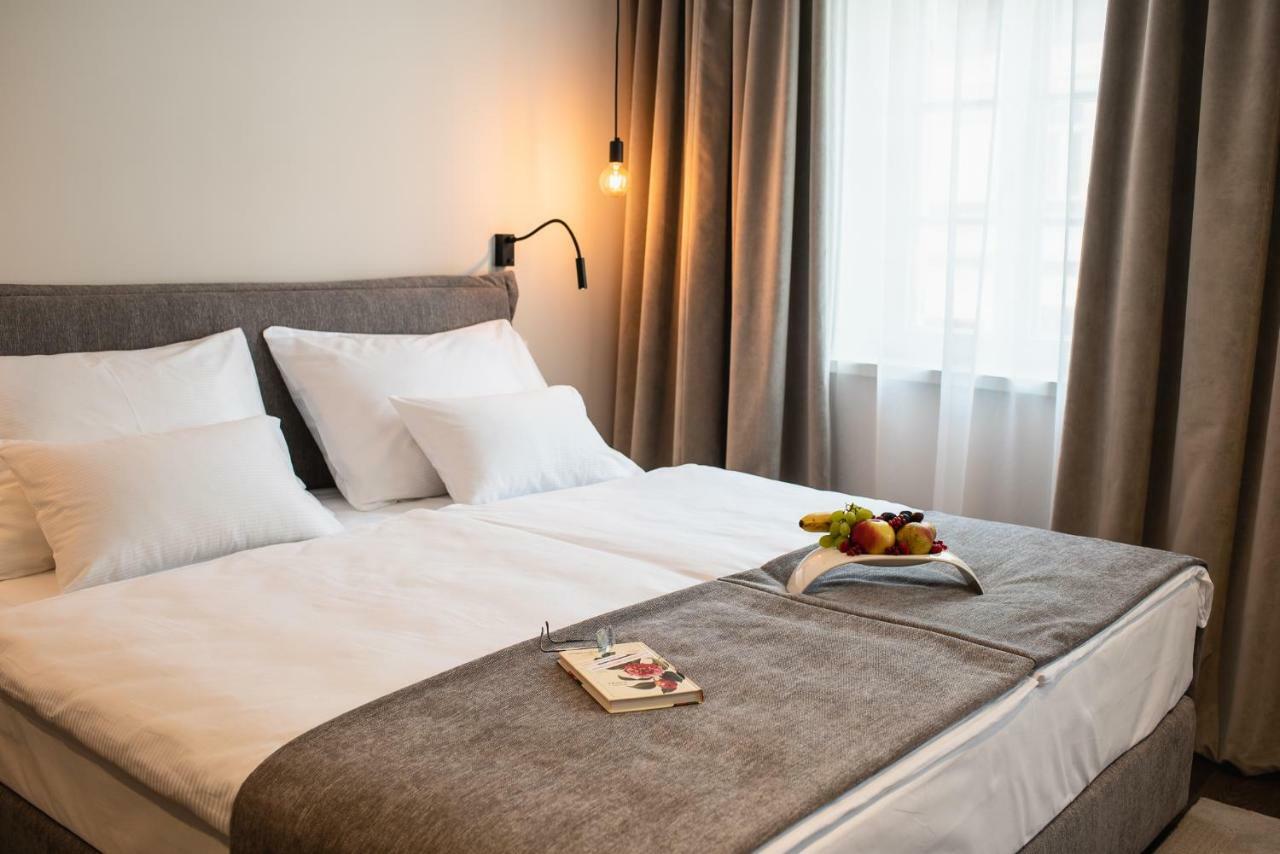 Hotel Florian&Godler คาร์โลวัตส์ ภายนอก รูปภาพ
