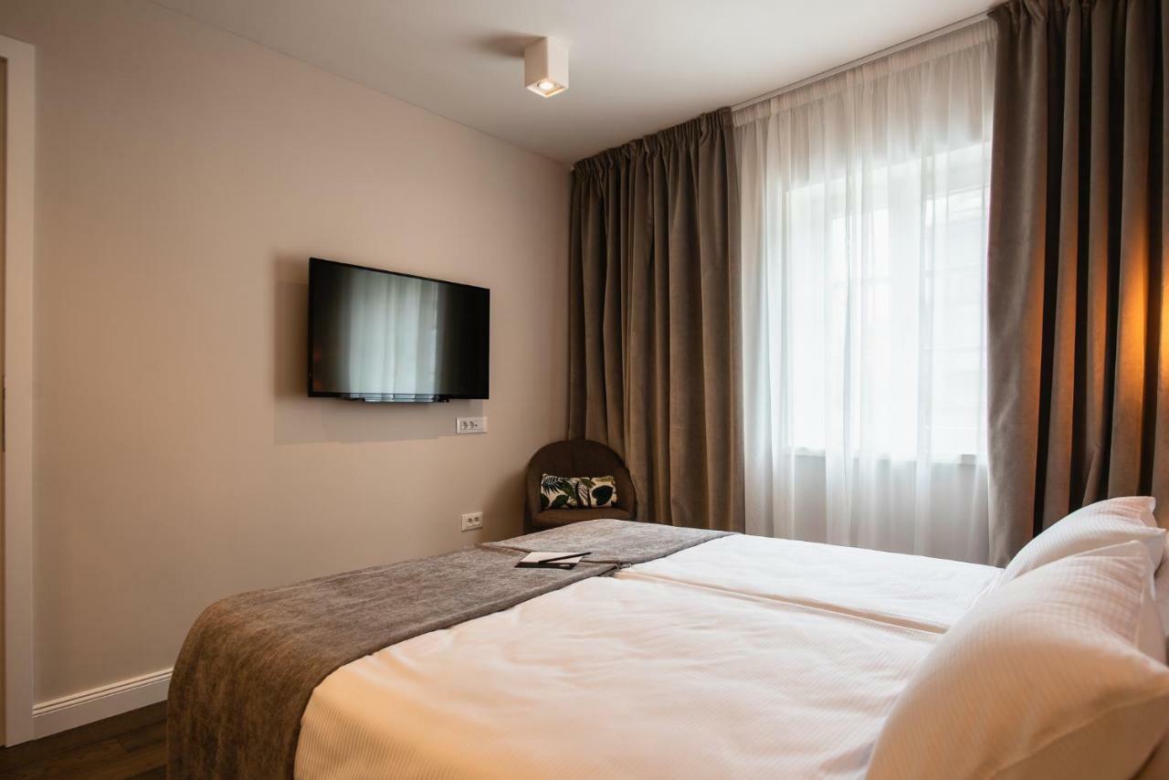 Hotel Florian&Godler คาร์โลวัตส์ ภายนอก รูปภาพ