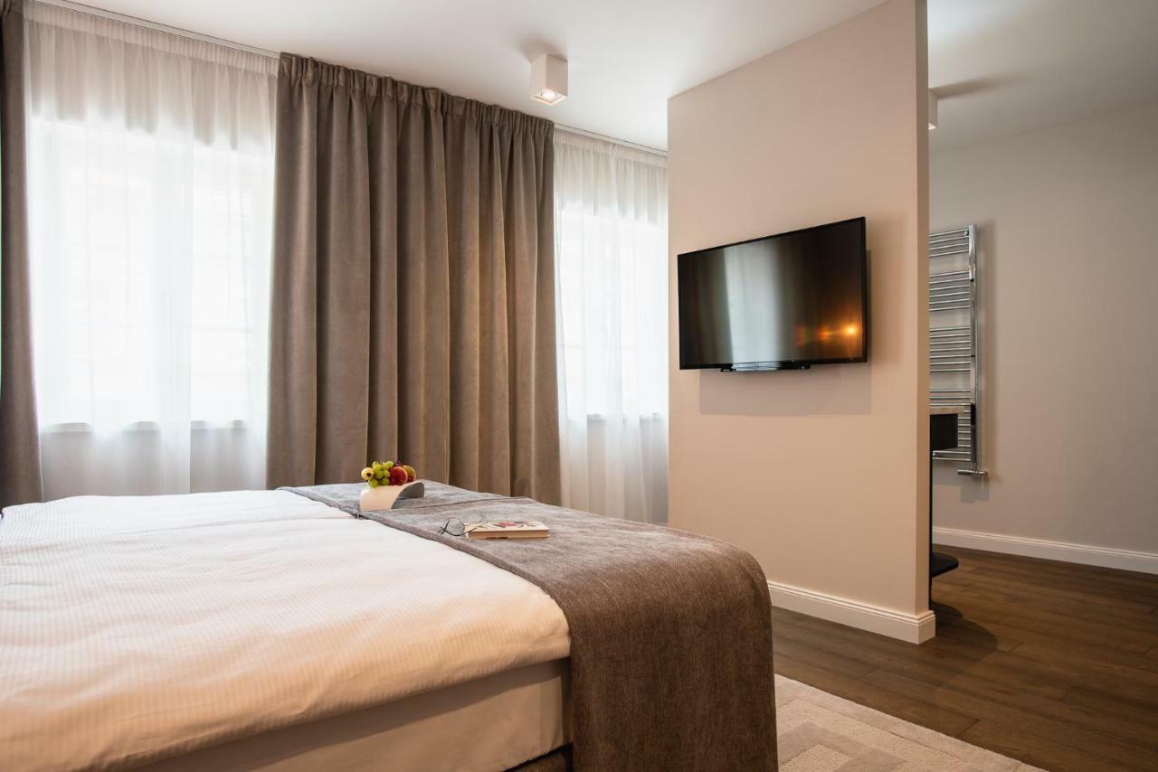 Hotel Florian&Godler คาร์โลวัตส์ ภายนอก รูปภาพ